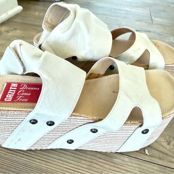 White Platform Sandals for Women - Picture 2 of 6